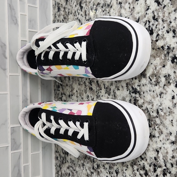 Black & Rainbow Checkerboard Vans Skateboard Shoes sz 8.5 low canvas sneakers - Picture 2 of 6
